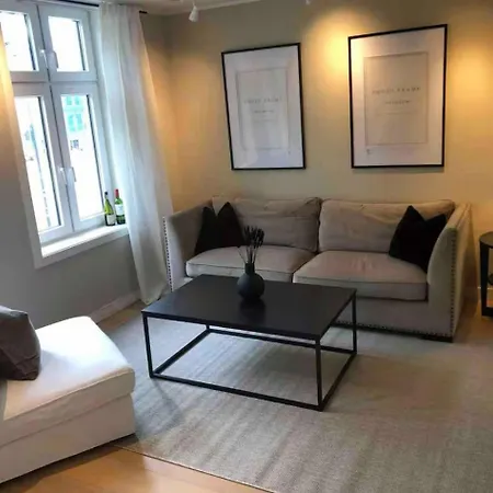 아파트 Moderne Midt I Bykjernen 1